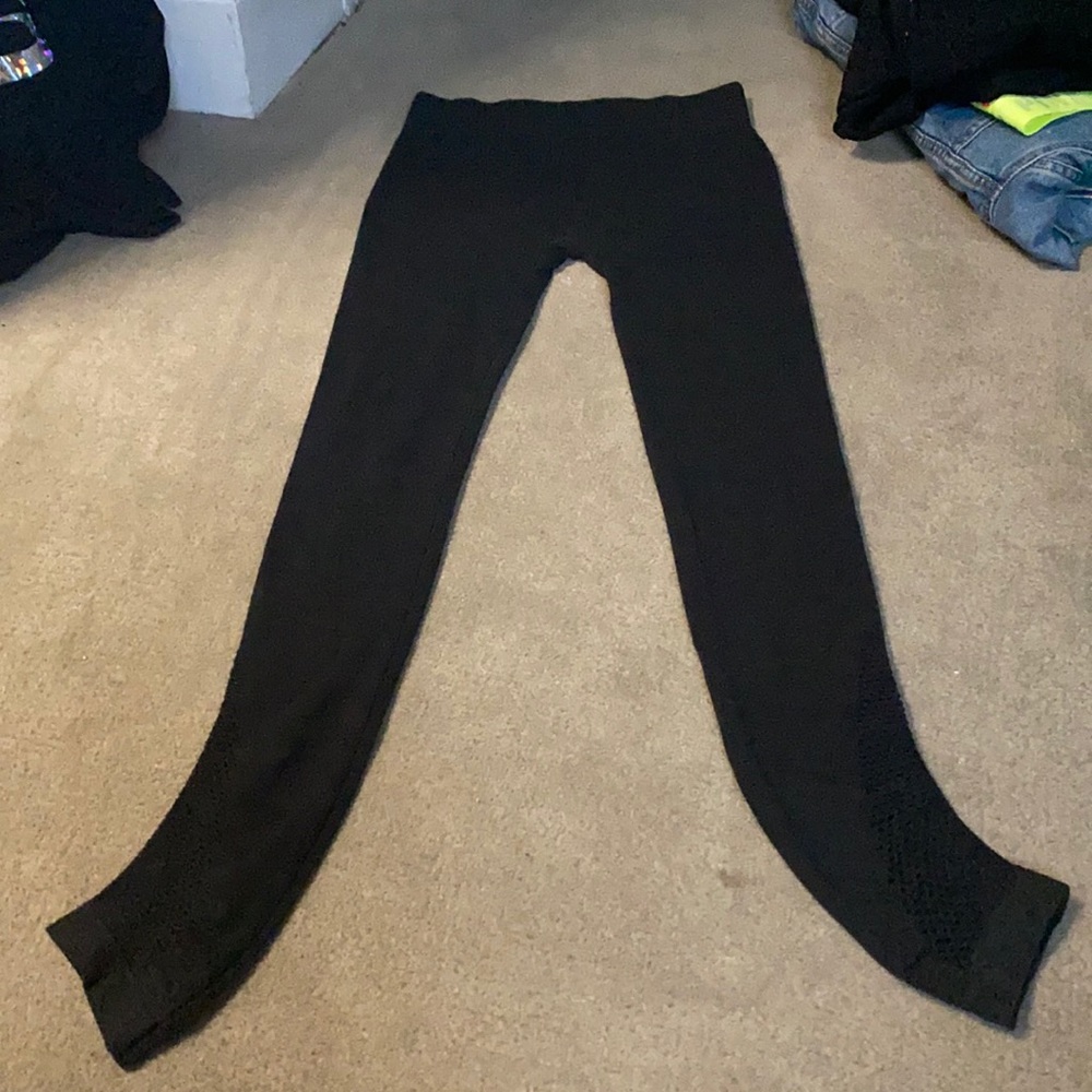 very stretchy leggings